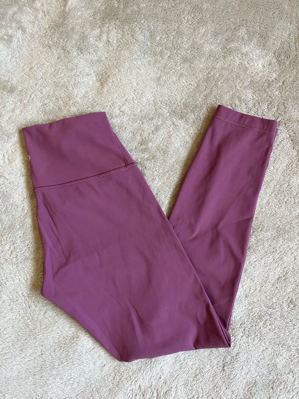 Lululemon Wunder Under Leggings 25” size 6 in Vintage Plum
